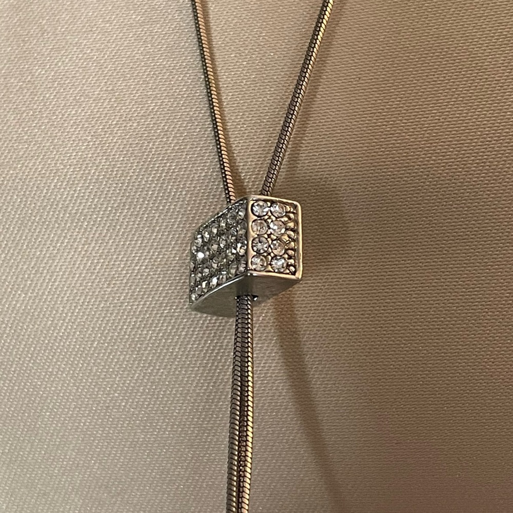 Crystals in silver tone metal setting bolo tie Necklace y2k - Picture 4 of 11